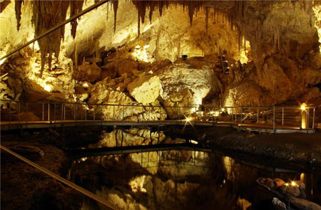 mammoth-cave